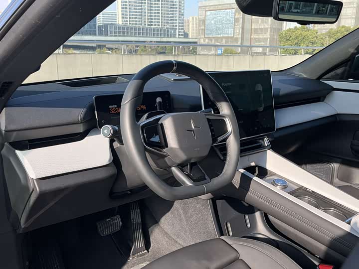 Фото 8 - Polestar 4