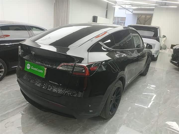Фото 7 - Tesla Model Y