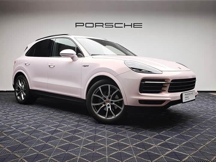 Фото 9 - Porsche Cayenne Hybrid