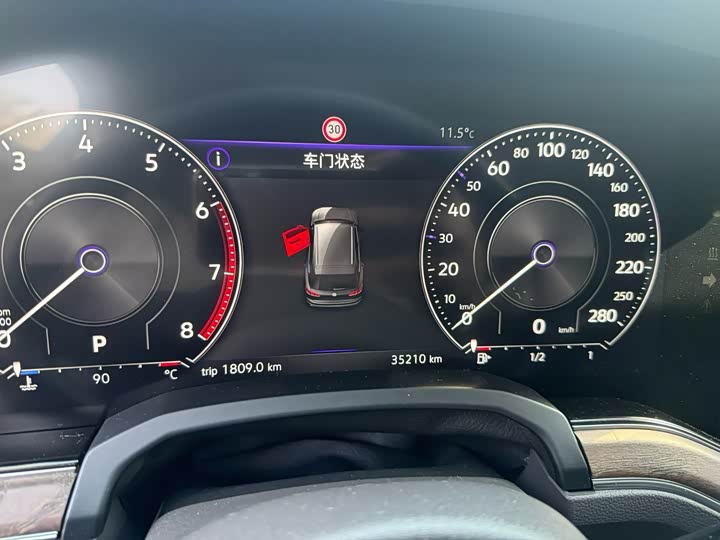 Фото 6 - Volkswagen Touareg