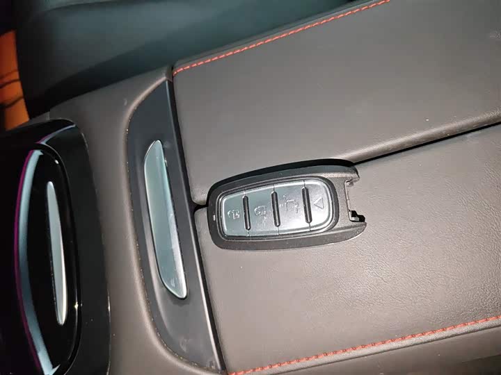 Фото 9 - XPeng P7