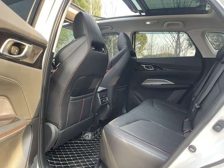 Фото 8 - Changan Oshan Z6