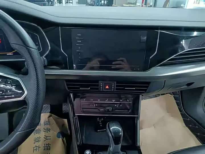 Фото 8 - Volkswagen Passat