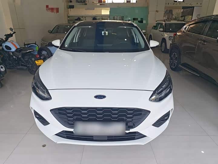 Фото 3 - Ford Focus