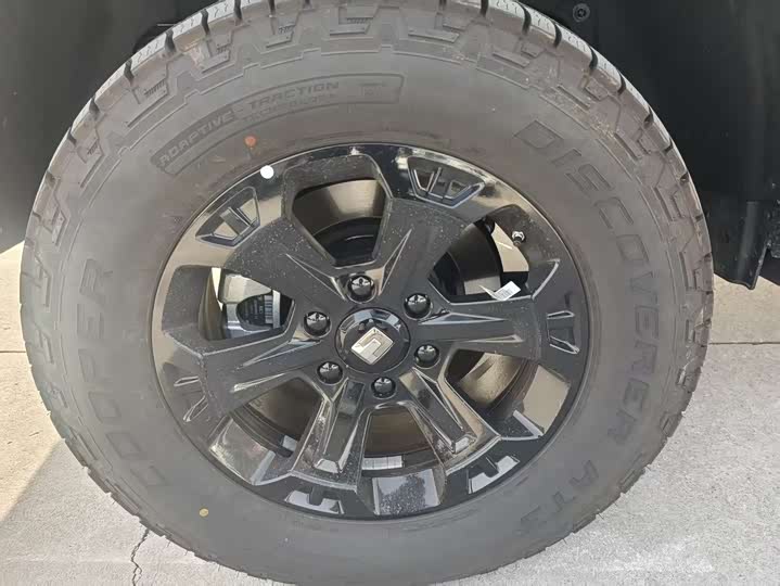 Фото 8 - Tank 400 Hybrid