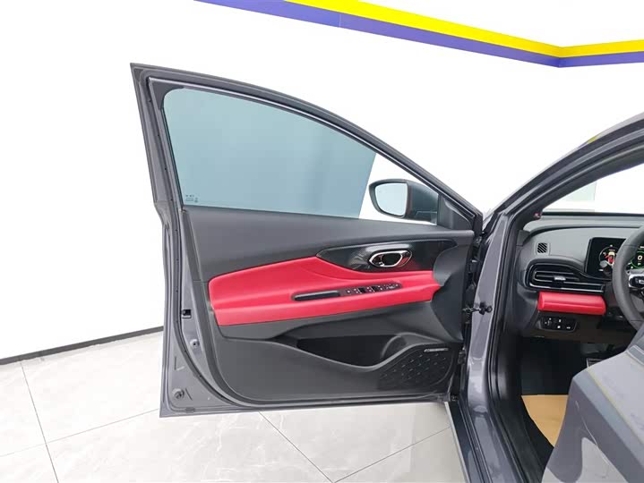 Фото 7 - GAC Trumpchi Empow R