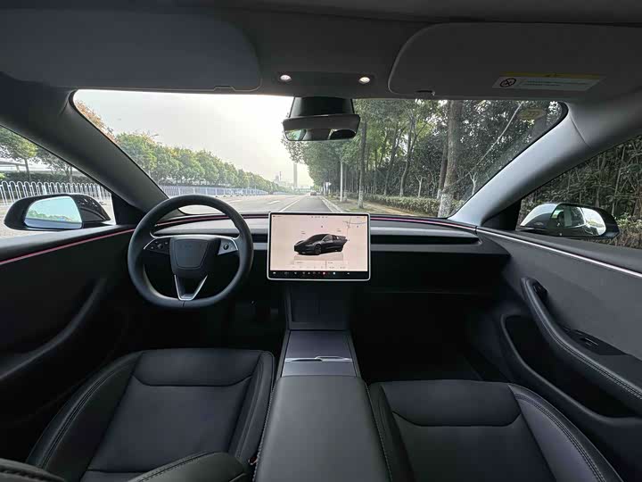 Фото 7 - Tesla Model 3