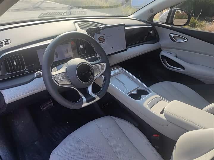 Фото 7 - BYD Sea Lion 05 EV