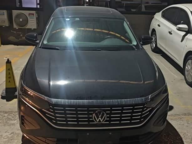 Фото 1 - Volkswagen Passat