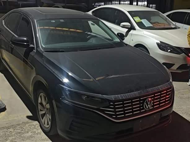 Фото 2 - Volkswagen Passat