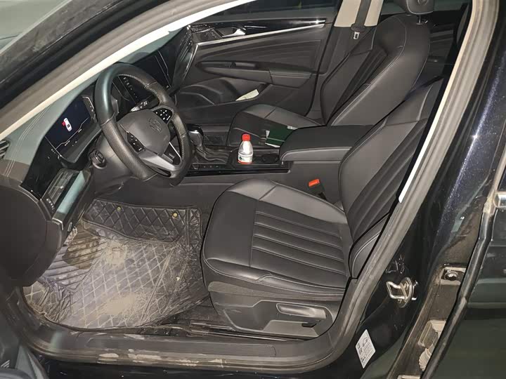 Фото 4 - Volkswagen Passat