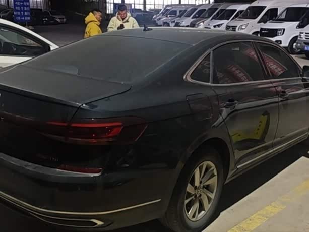 Фото 9 - Volkswagen Passat