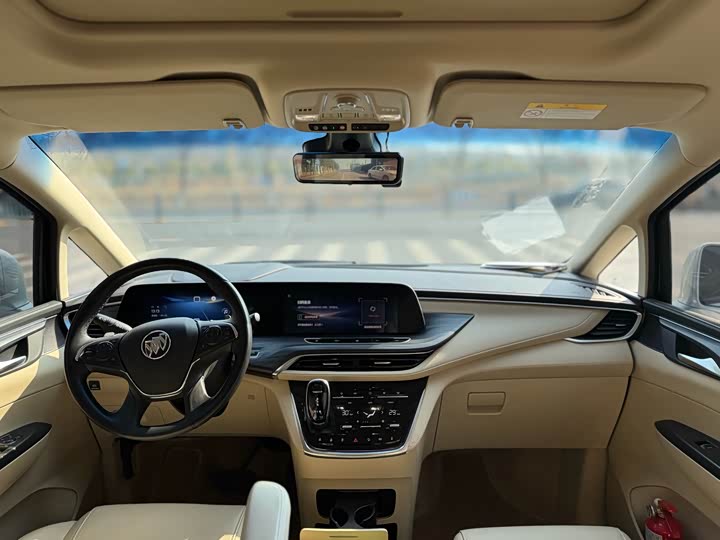 Фото 7 - Buick GL8 ES