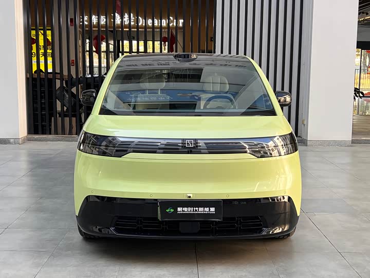 Фото 2 - Zeekr Mix