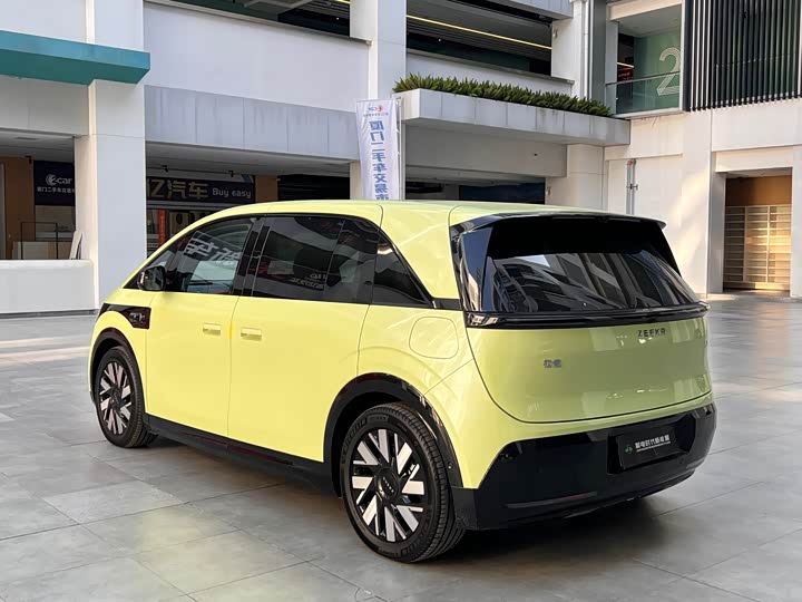 Фото 4 - Zeekr Mix