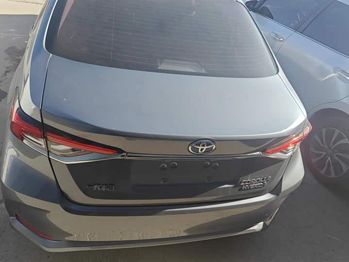 Фото 4 - Toyota Corolla