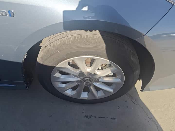 Фото 6 - Toyota Corolla