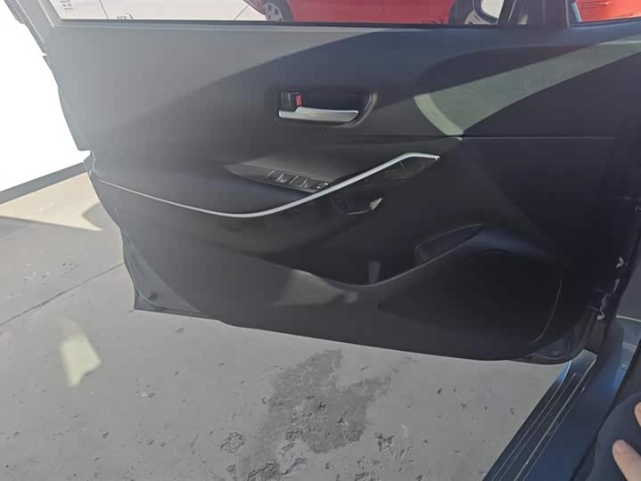 Фото 7 - Toyota Corolla