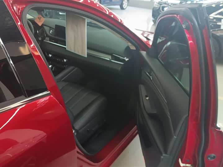 Фото 8 - Mazda Atenza