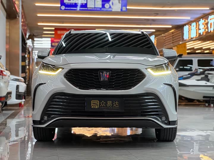 Фото 2 - Toyota Crown Kluger