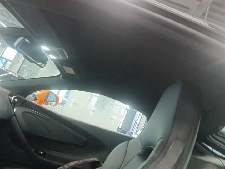 Фото 8 - McLaren GT