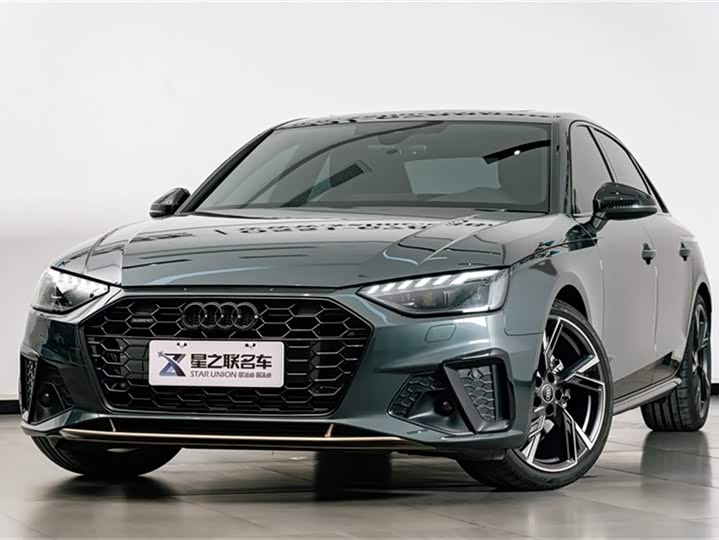 Фото 2 - Audi A4L