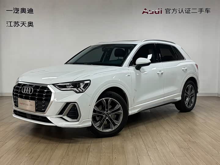 Фото 1 - Audi Q3