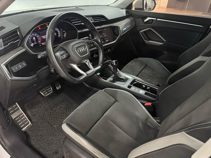 Фото 9 - Audi Q3