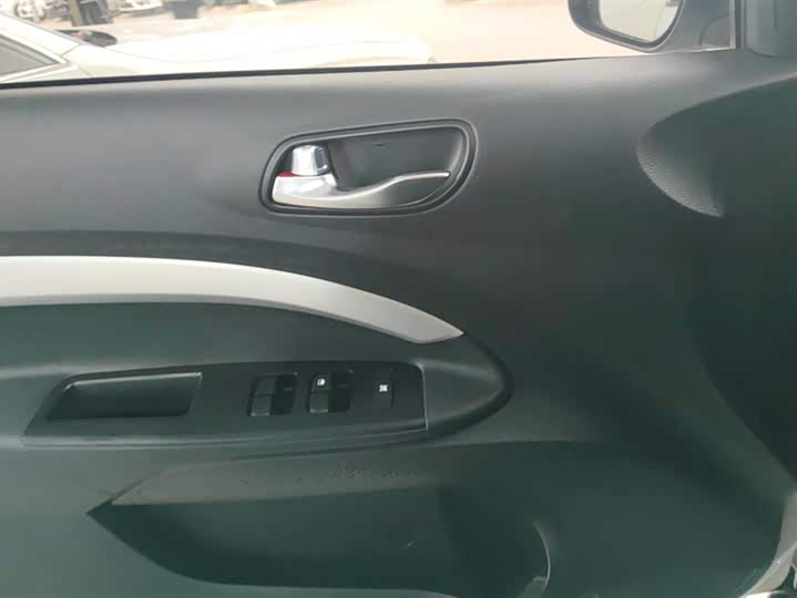 Фото 7 - Kia KX1