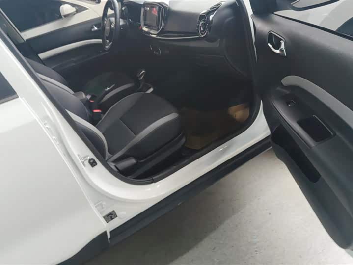 Фото 8 - Kia KX1