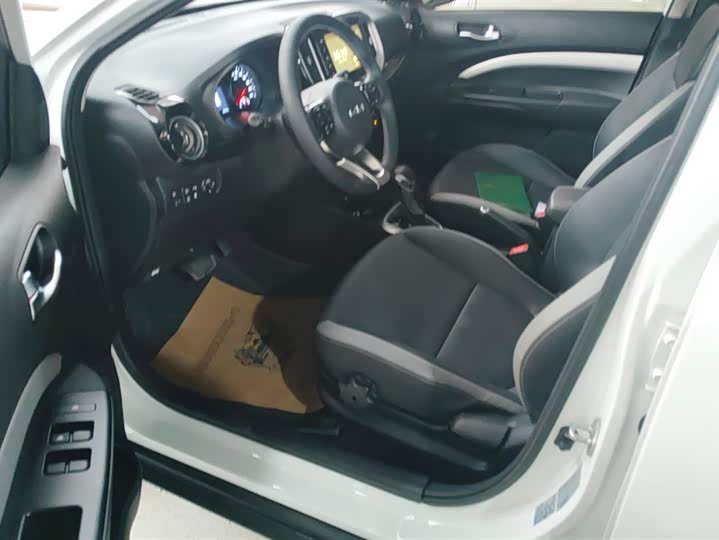 Фото 9 - Kia KX1