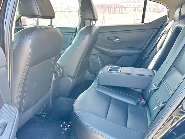 Фото 5 - Nissan Sylphy