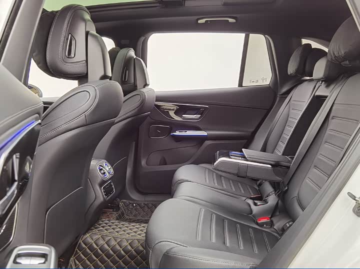 Фото 5 - Mercedes-Benz GLC-Class