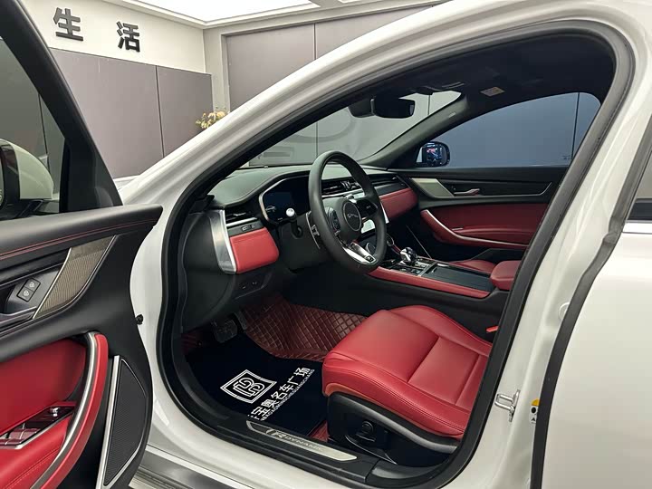 Фото 4 - Jaguar XF L