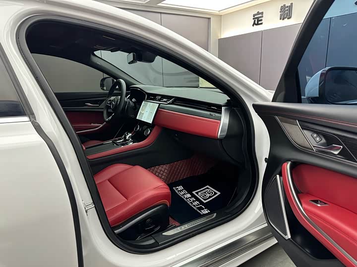 Фото 6 - Jaguar XF L