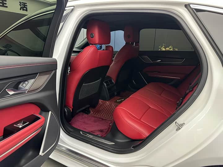 Фото 7 - Jaguar XF L