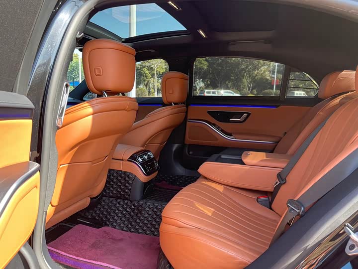 Фото 5 - Mercedes-Benz S-Class