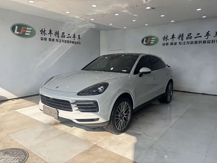 Фото 1 - Porsche Cayenne