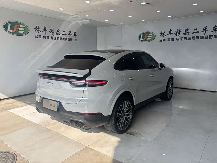 Фото 6 - Porsche Cayenne