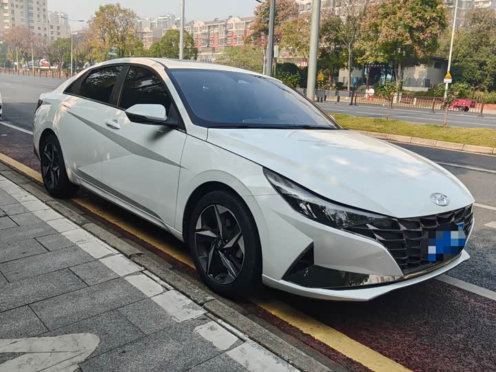 Фото 3 - Hyundai Elantra N line