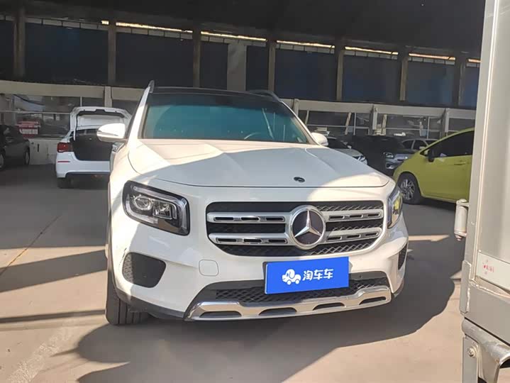 Фото 2 - Mercedes-Benz GLB-Class