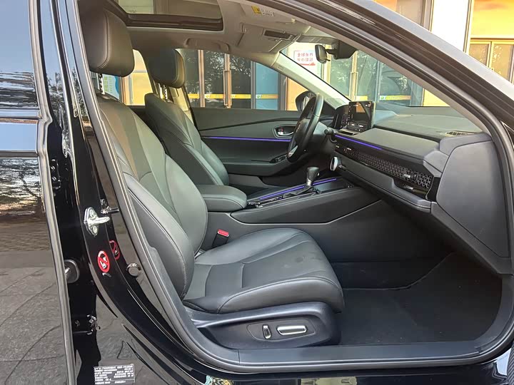 Фото 7 - Honda Accord