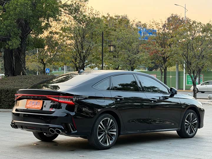 Фото 7 - Chery Arrizo 8