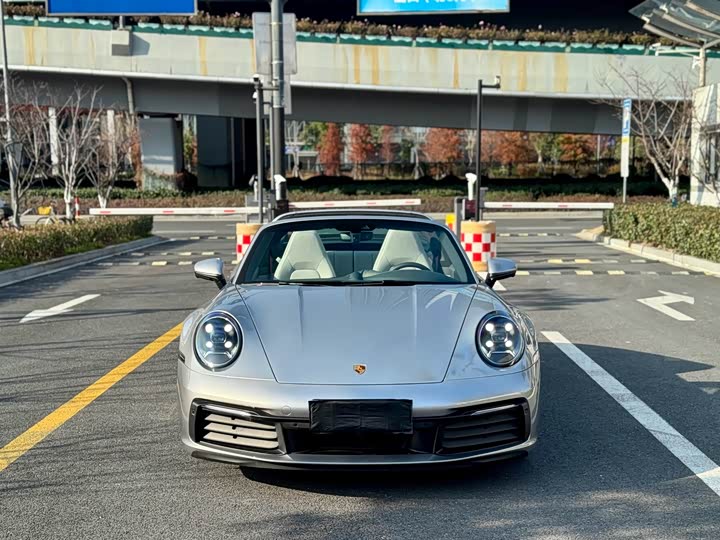 Фото 1 - Porsche 911