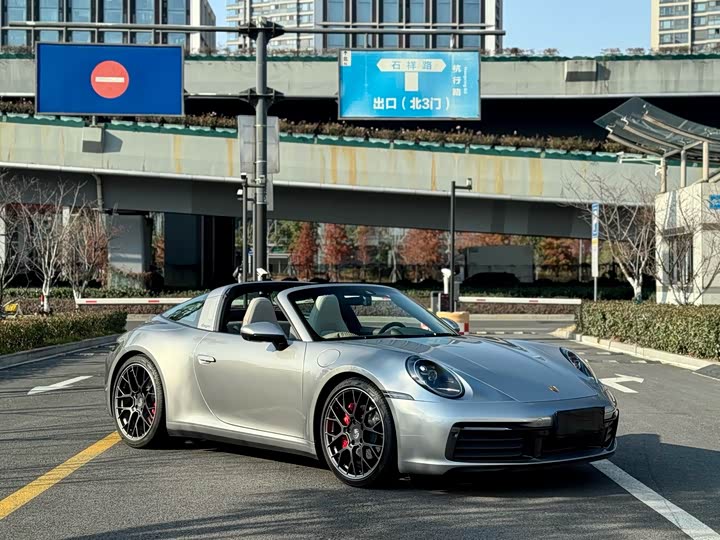 Фото 3 - Porsche 911