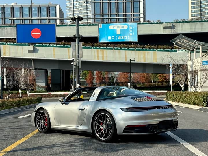 Фото 9 - Porsche 911