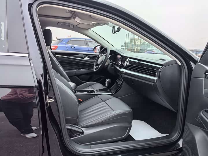 Фото 5 - Volkswagen Passat