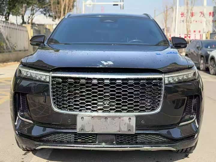 Фото 2 - LiXiang One