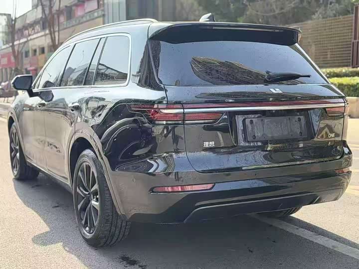 Фото 8 - LiXiang One