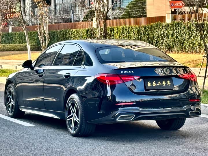 Фото 4 - Mercedes-Benz C-Class